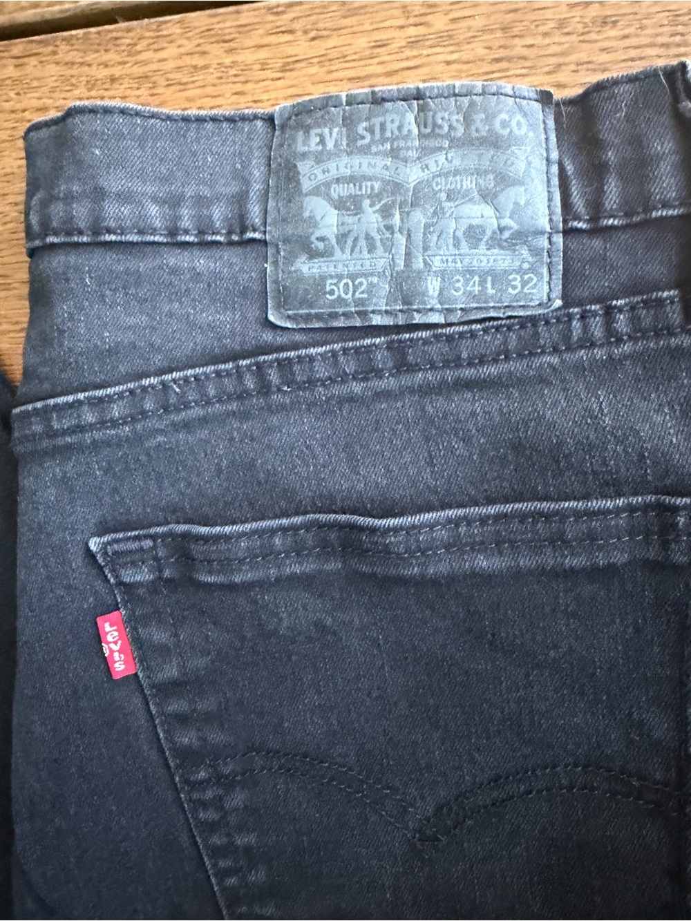 Levi's 502 Relaxed Fit Men's Jeans — Black Wash